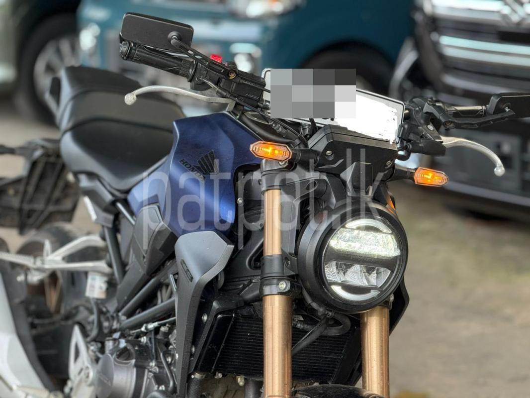 Advertisement image 6