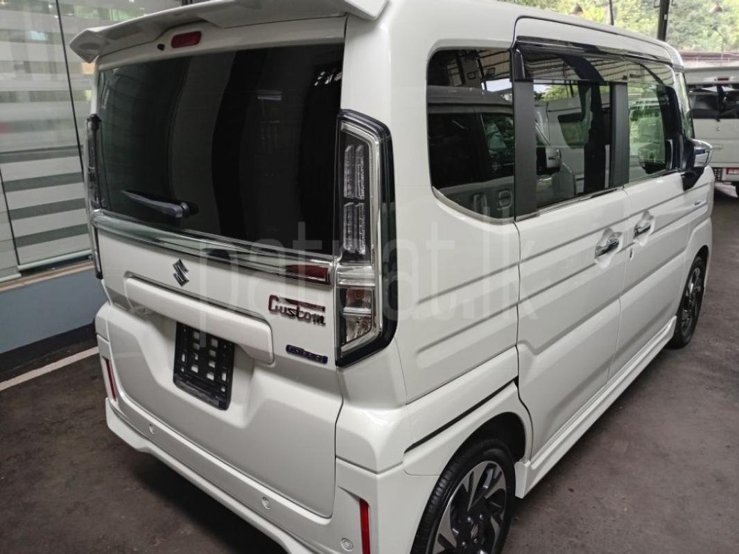 Advertisement image 6