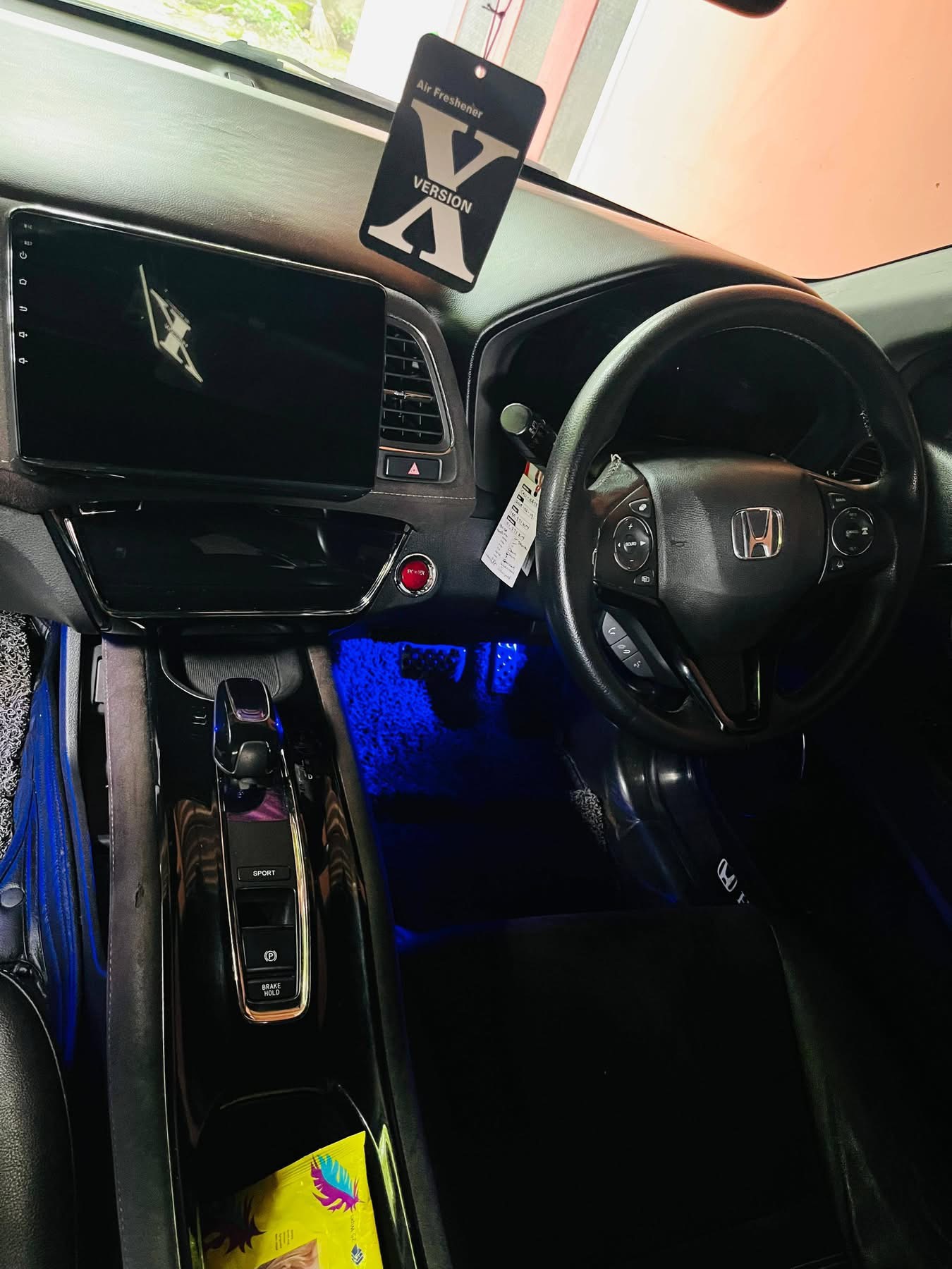 Honda Vezel 2017 - பயன்படுத்தப்பட்டது SUV sale in Sri Lanka - patpat.lk