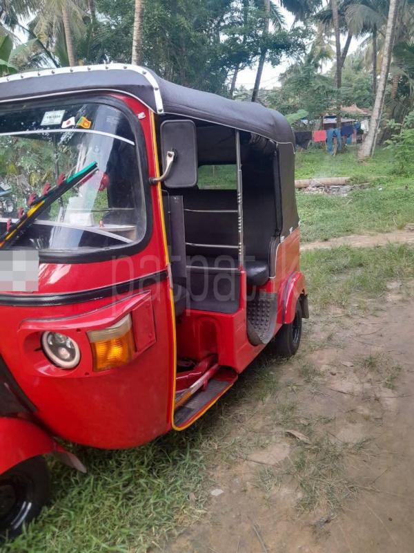 Bajaj 4 stroke 2011 - பயன்படுத்தப்பட்டது முச்சக்கர வண்டி sale in Sri Lanka - patpat.lk