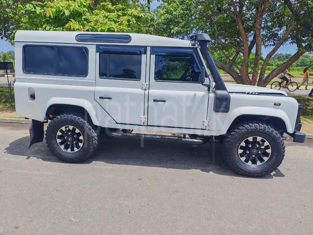 Land Rover Defender 1996 - Used SUV sale in Sri Lanka - patpat.lk