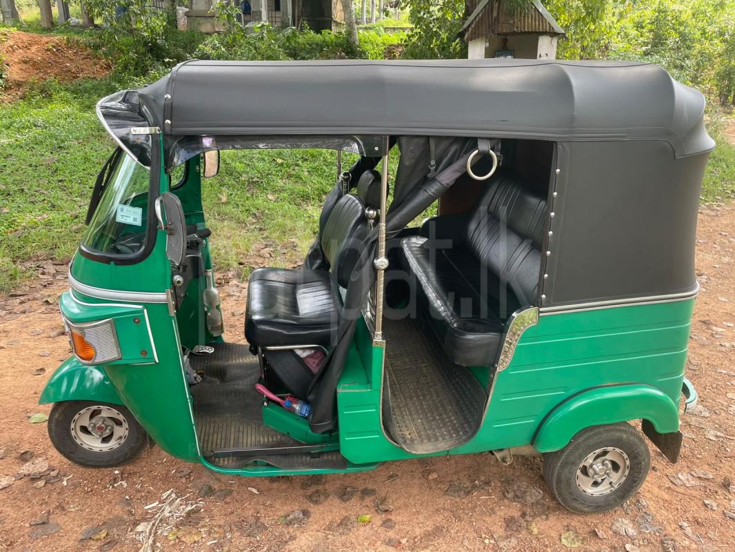 Bajaj 4 stroke 2012 - Used Three wheeler sale in Sri Lanka - patpat.lk