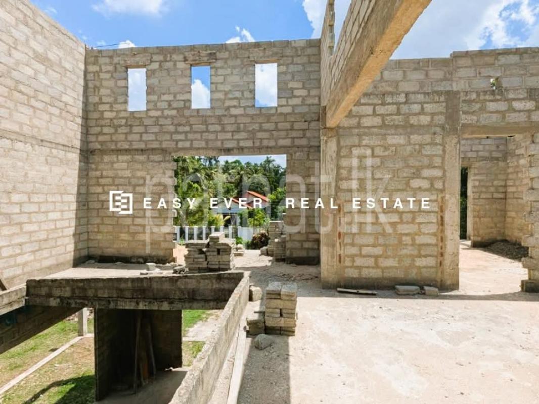 Residential Land for Sale in Minuwangoda