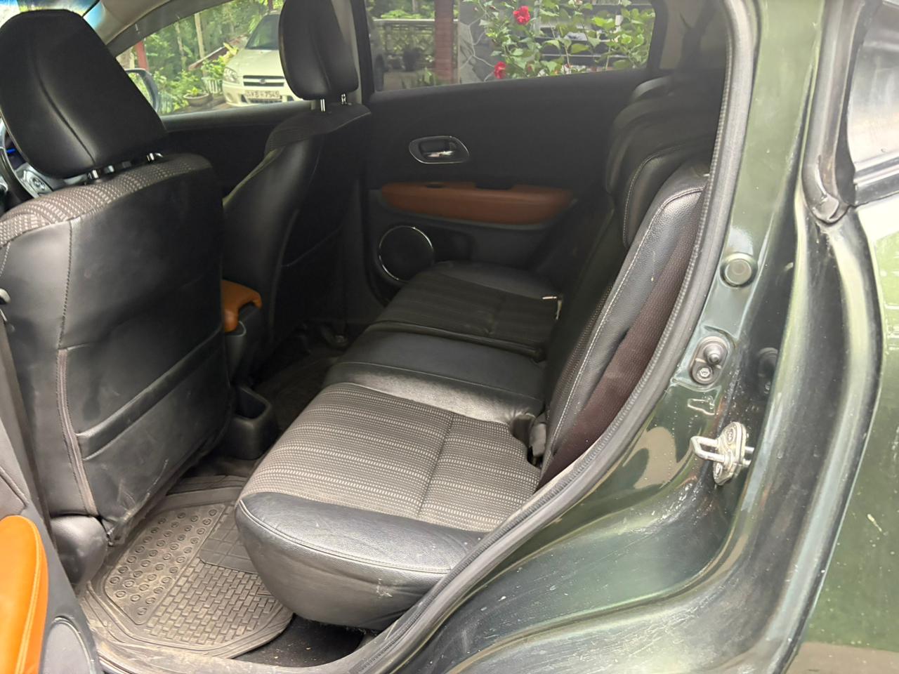 Honda Vezel 2014 - பயன்படுத்தப்பட்டது SUV sale in Sri Lanka - patpat.lk