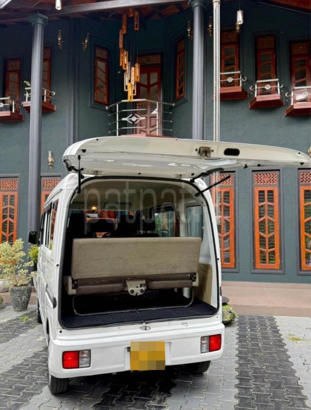 Advertisement image 4