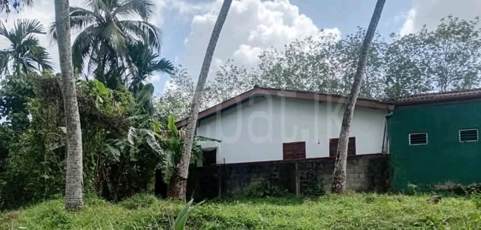 Commercial Land for Sale in Padukka