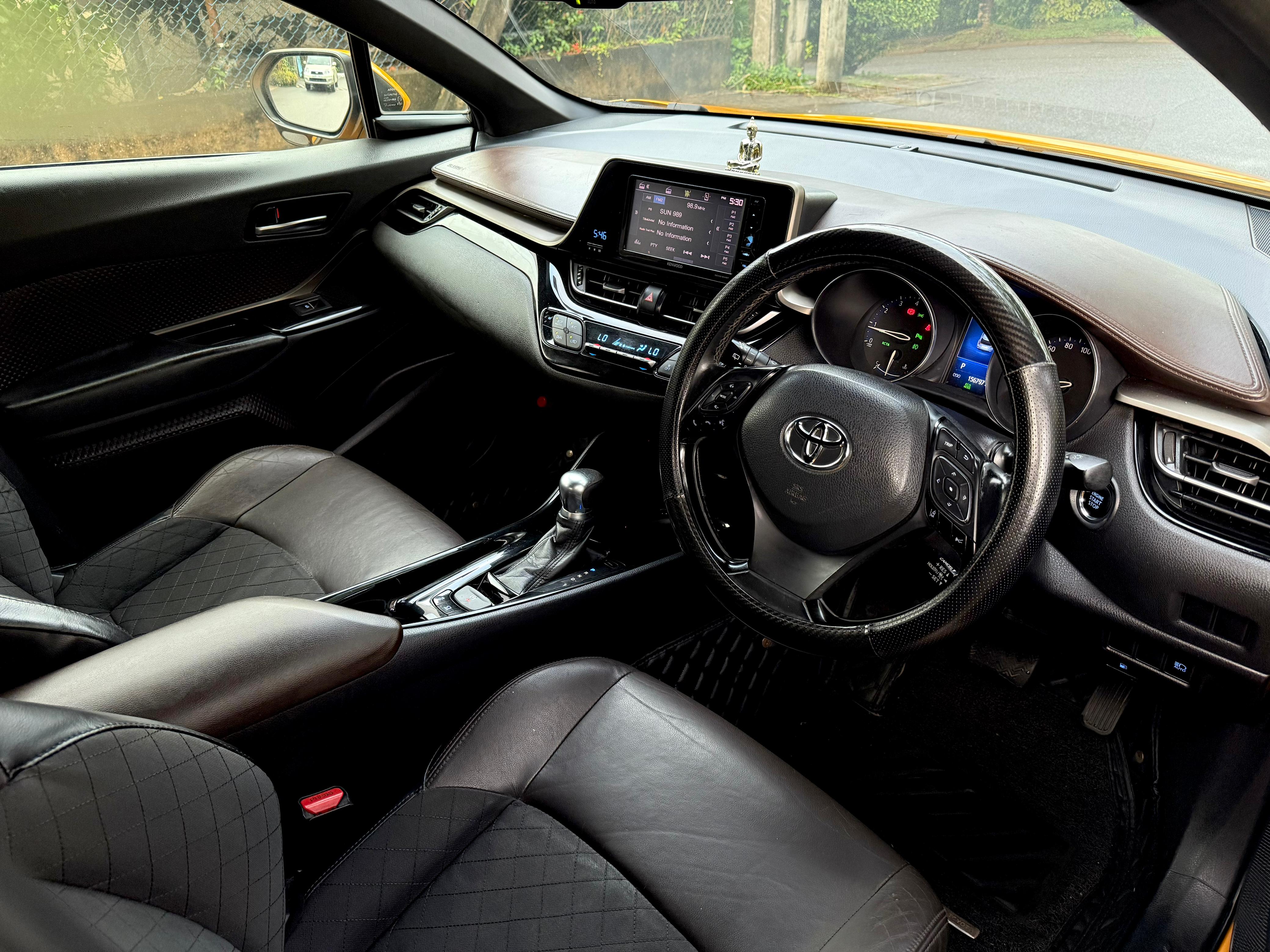 Toyota CHR 2017 - பயன்படுத்தப்பட்டது SUV sale in Sri Lanka - patpat.lk