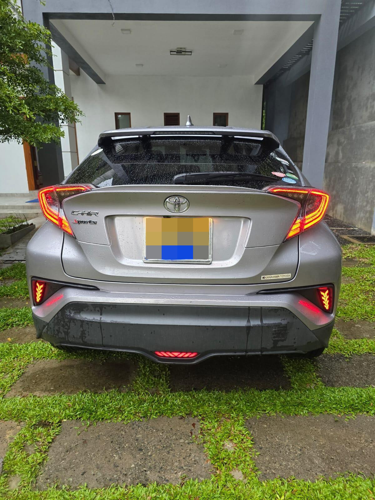 Toyota CHR 2015 - பயன்படுத்தப்பட்டது SUV sale in Sri Lanka - patpat.lk