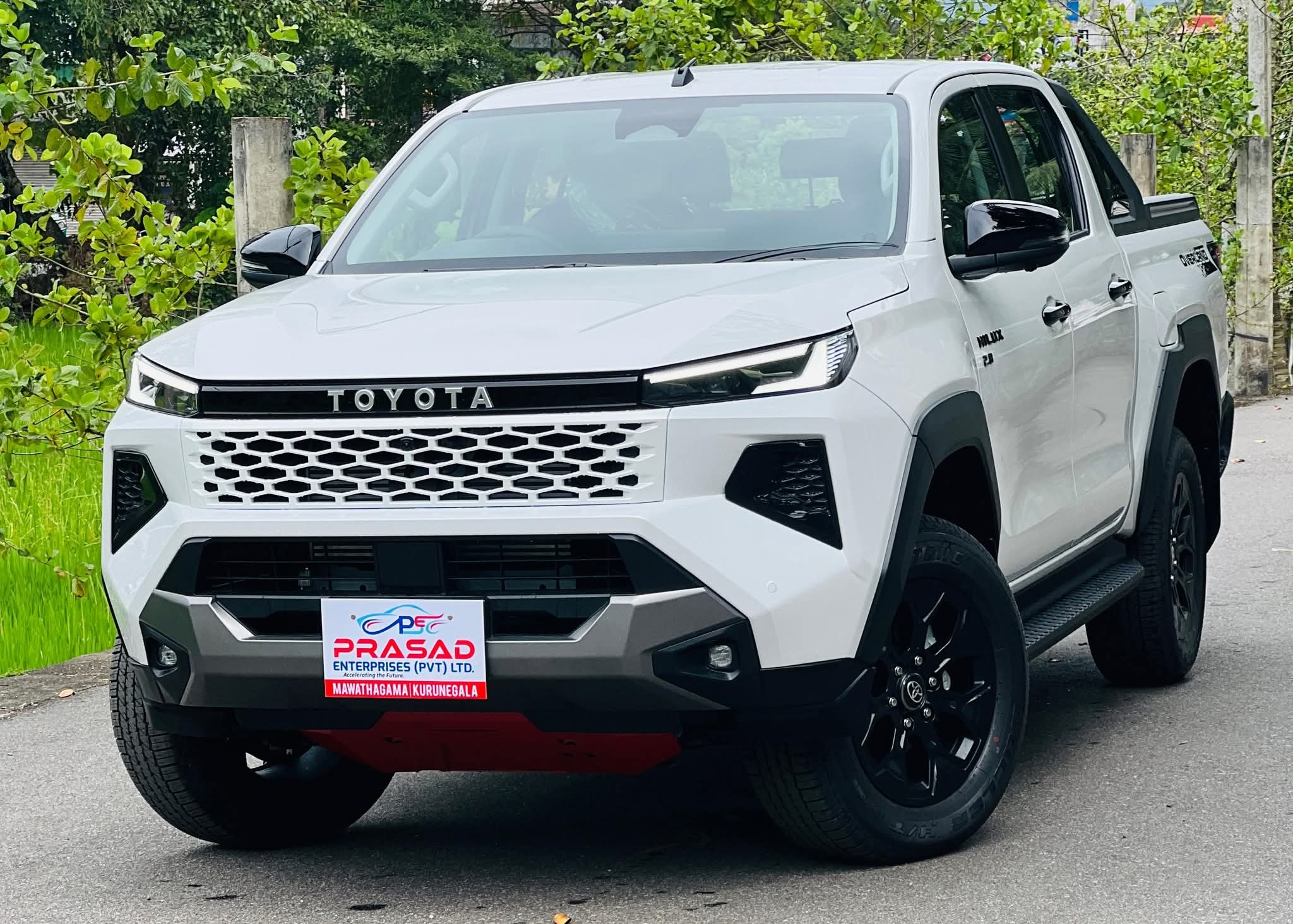 Toyota Hilux Travo Overland Plus 2025 - Brand New Pick-up  sale in Sri Lanka - patpat.lk