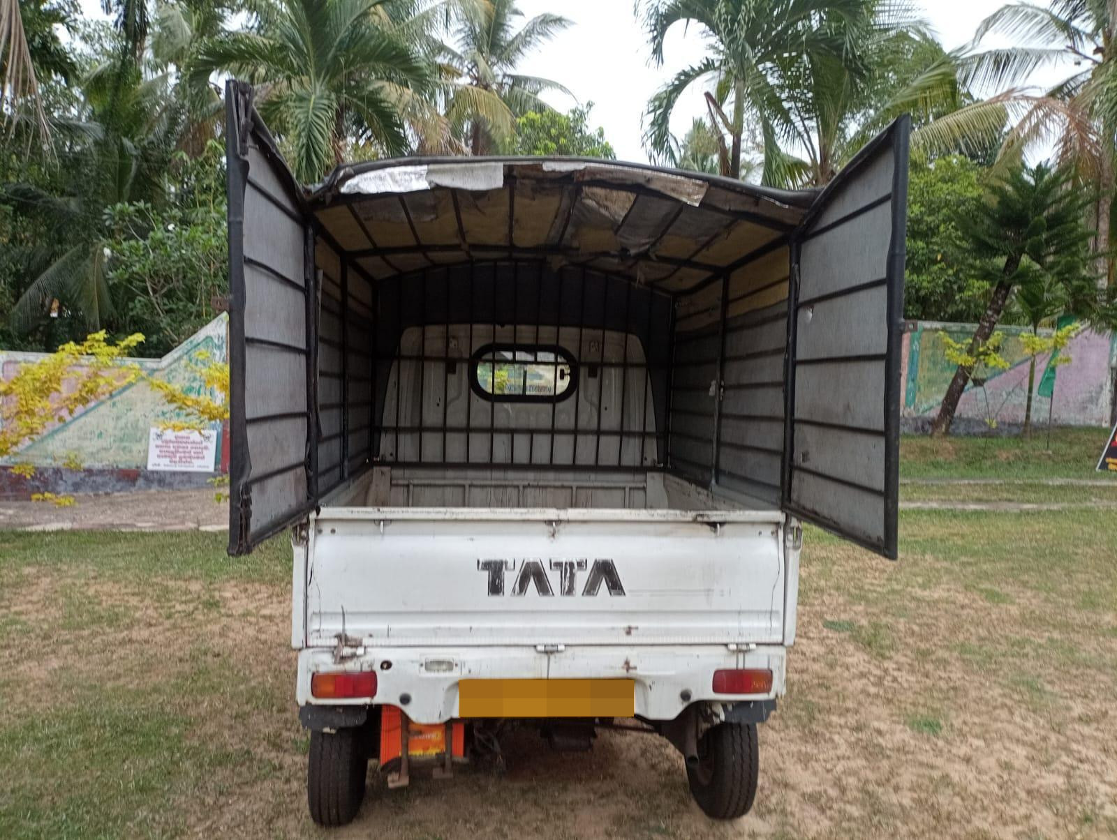 Tata Nano 2013 - பயன்படுத்தப்பட்டது டிரக் sale in Sri Lanka - patpat.lk