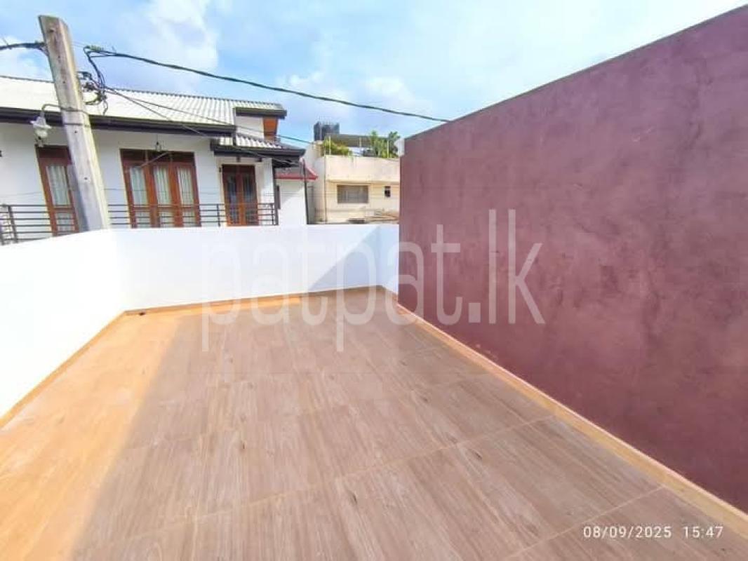 Advertisement image 6