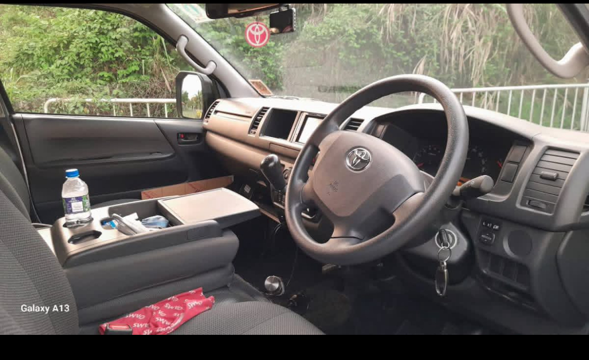 Toyota Hiace 2025 - பயன்படுத்தப்பட்டது வேன் sale in Sri Lanka - patpat.lk