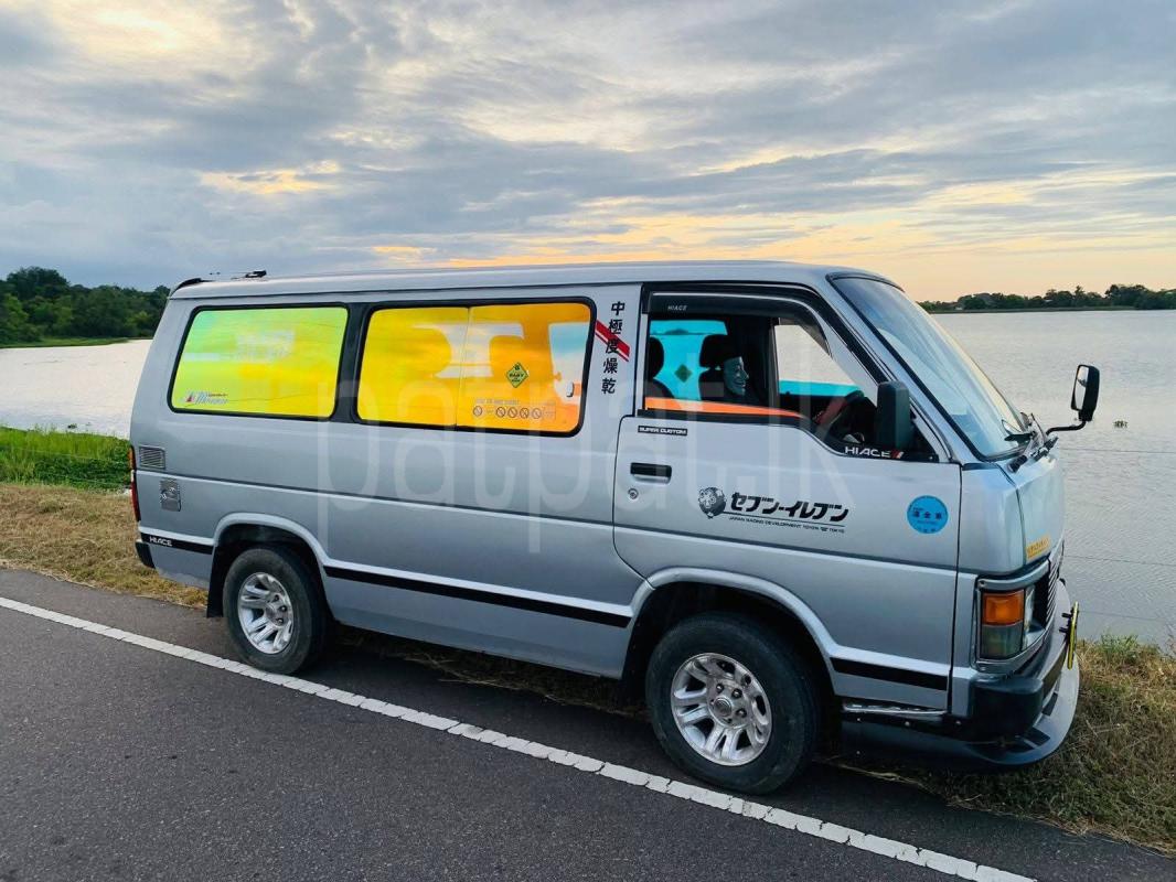 Toyota Hiace 1988 - பயன்படுத்தப்பட்டது வேன் sale in Sri Lanka - patpat.lk