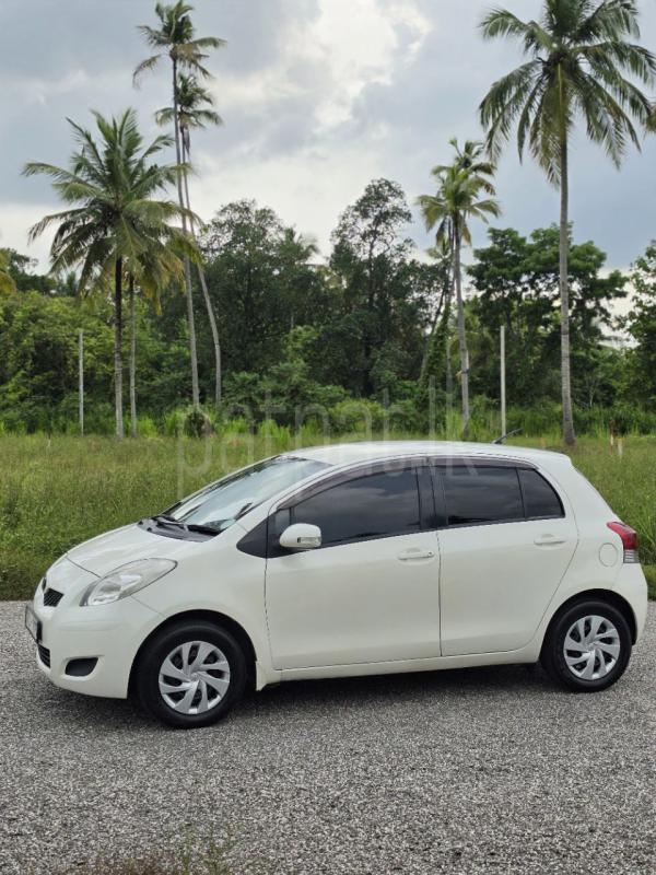 Toyota Vitz 2008 - பயன்படுத்தப்பட்டது கார் sale in Sri Lanka - patpat.lk