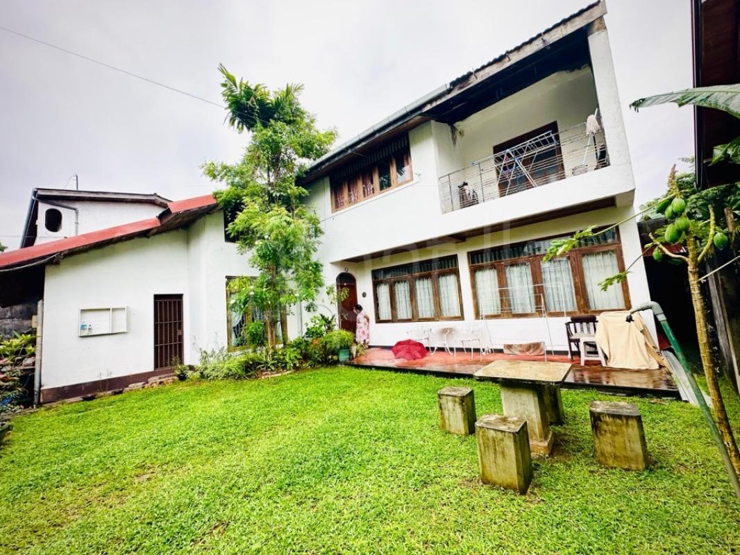 House for Sale in Kotte ads-image-1