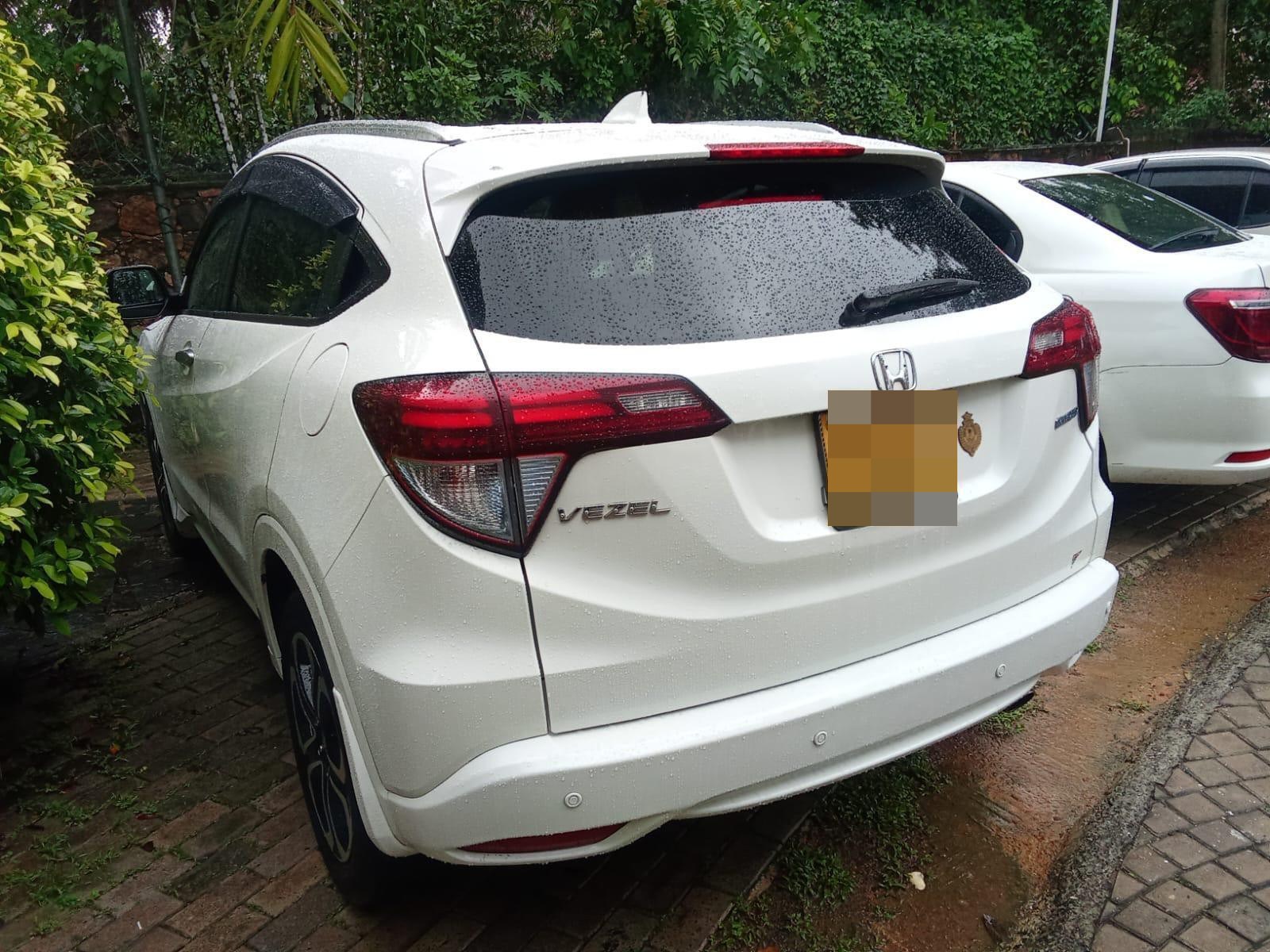 Honda Vezel 2014 - பயன்படுத்தப்பட்டது SUV sale in Sri Lanka - patpat.lk