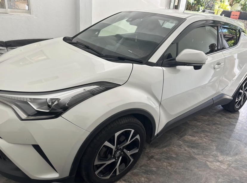 Toyota CHR 2018 - பயன்படுத்தப்பட்டது SUV sale in Sri Lanka - patpat.lk
