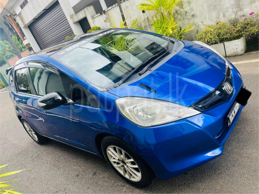 Honda FIT HYBRID 2012 - භාවිතා කරන ලද කාර් sale in Sri Lanka - patpat.lk