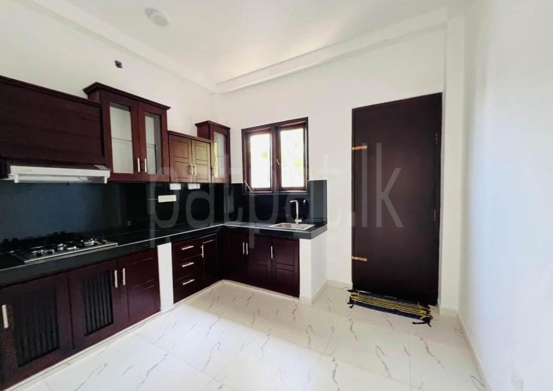 House for Sale in Talawatugoda ads-image-1