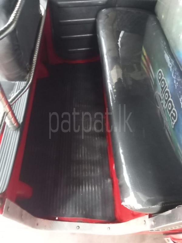 Bajaj 4 stroke 2014 - பயன்படுத்தப்பட்டது முச்சக்கர வண்டி sale in Sri Lanka - patpat.lk