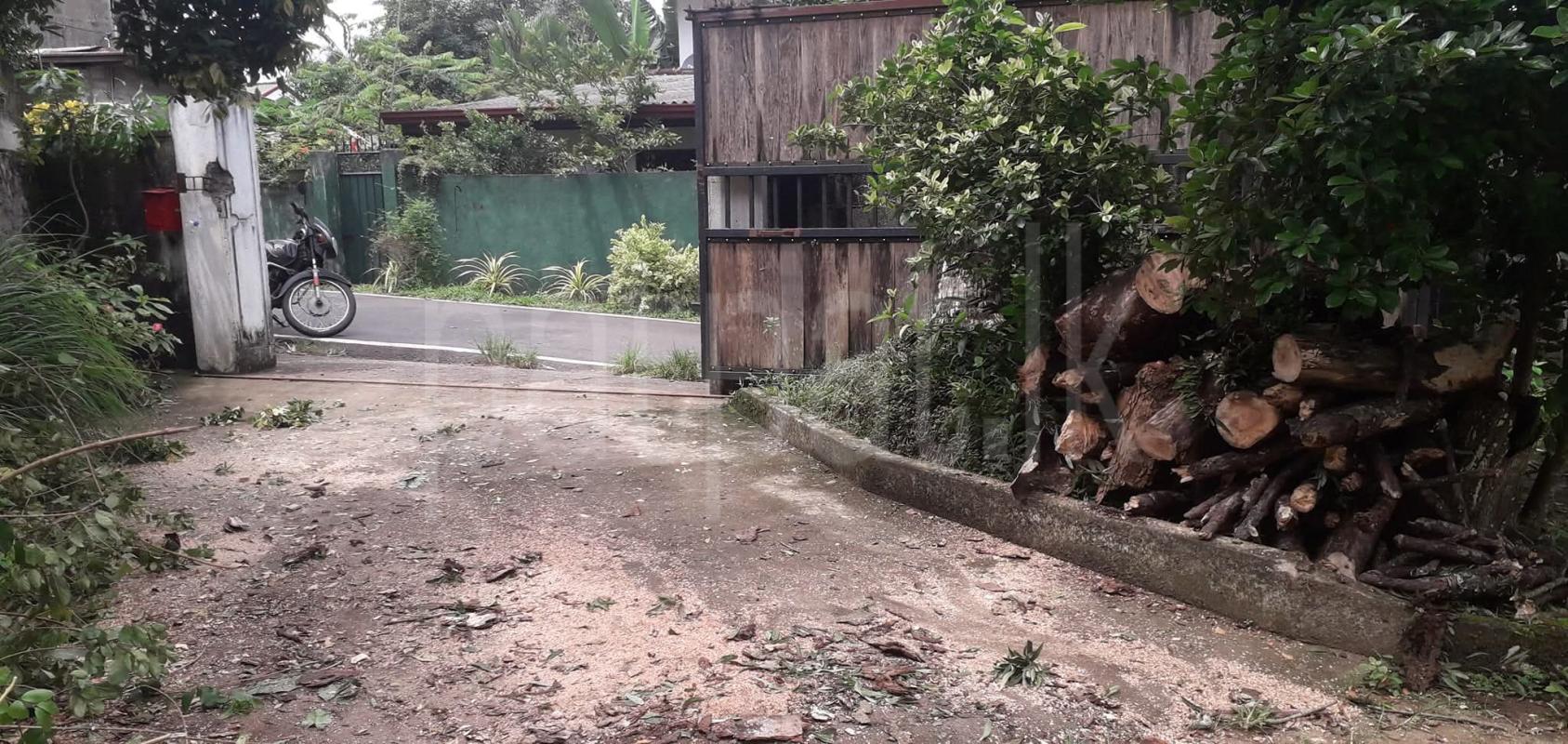 Residential Land for Sale in Athurugiriya