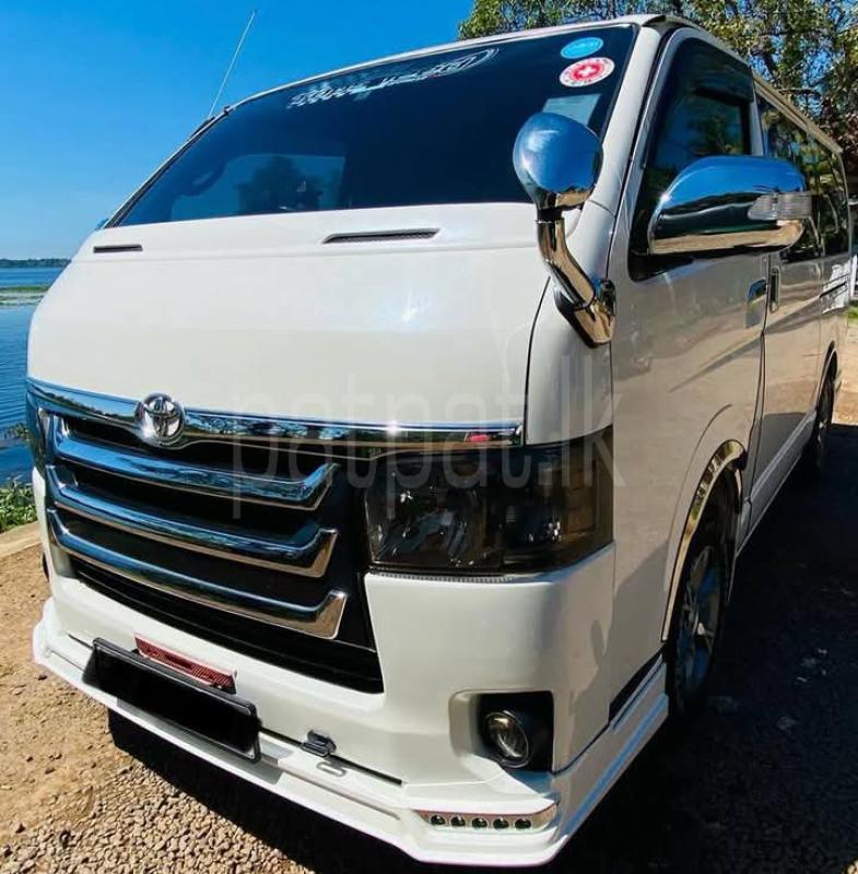 Toyota Hiace 2014 - பயன்படுத்தப்பட்டது வேன் sale in Sri Lanka - patpat.lk