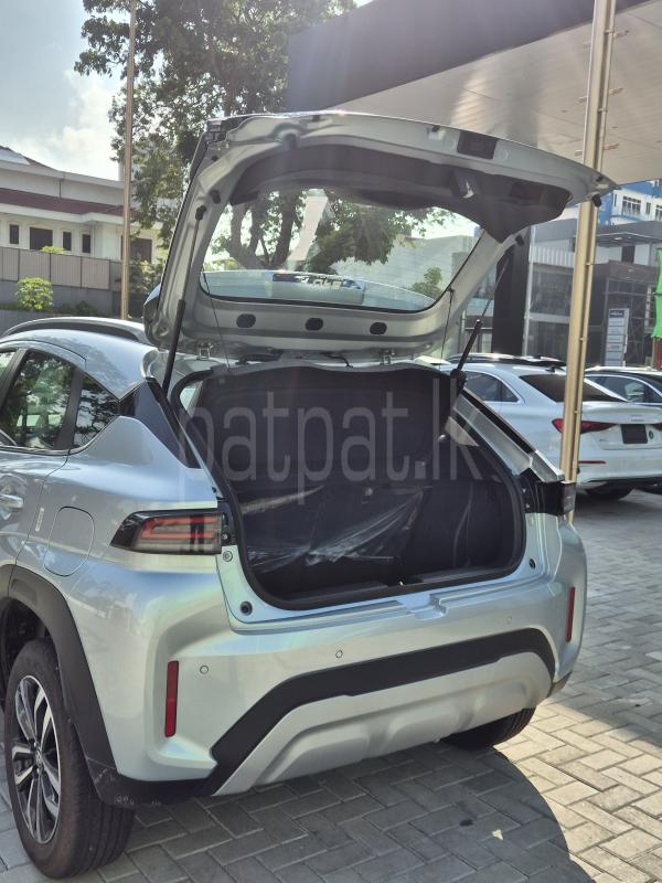 Advertisement image 6