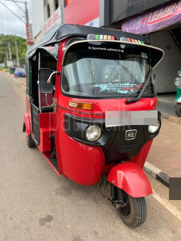 Bajaj Three Wheel 2015 - பயன்படுத்தப்பட்டது முச்சக்கர வண்டி sale in Sri Lanka - patpat.lk