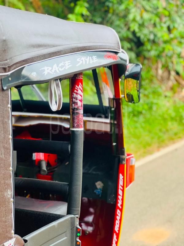 Bajaj 2 stroke 2006 - பயன்படுத்தப்பட்டது முச்சக்கர வண்டி sale in Sri Lanka - patpat.lk