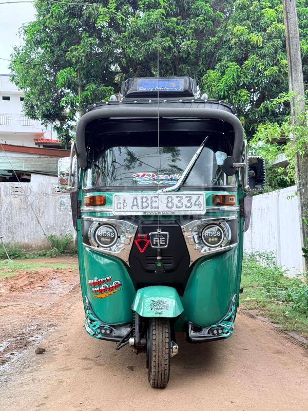 Bajaj 4 stroke 2015 - பயன்படுத்தப்பட்டது முச்சக்கர வண்டி sale in Sri Lanka - patpat.lk
