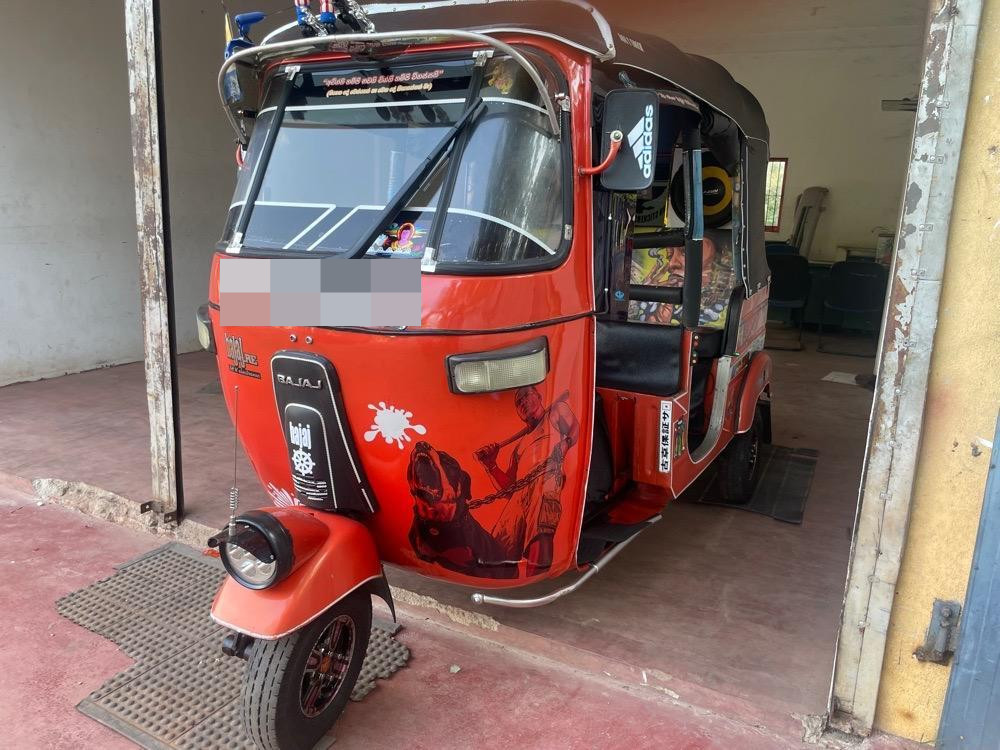 Bajaj Three Wheel 2006 - භාවිතා කරන ලද ත්‍රිරෝද රථය sale in Sri Lanka - patpat.lk