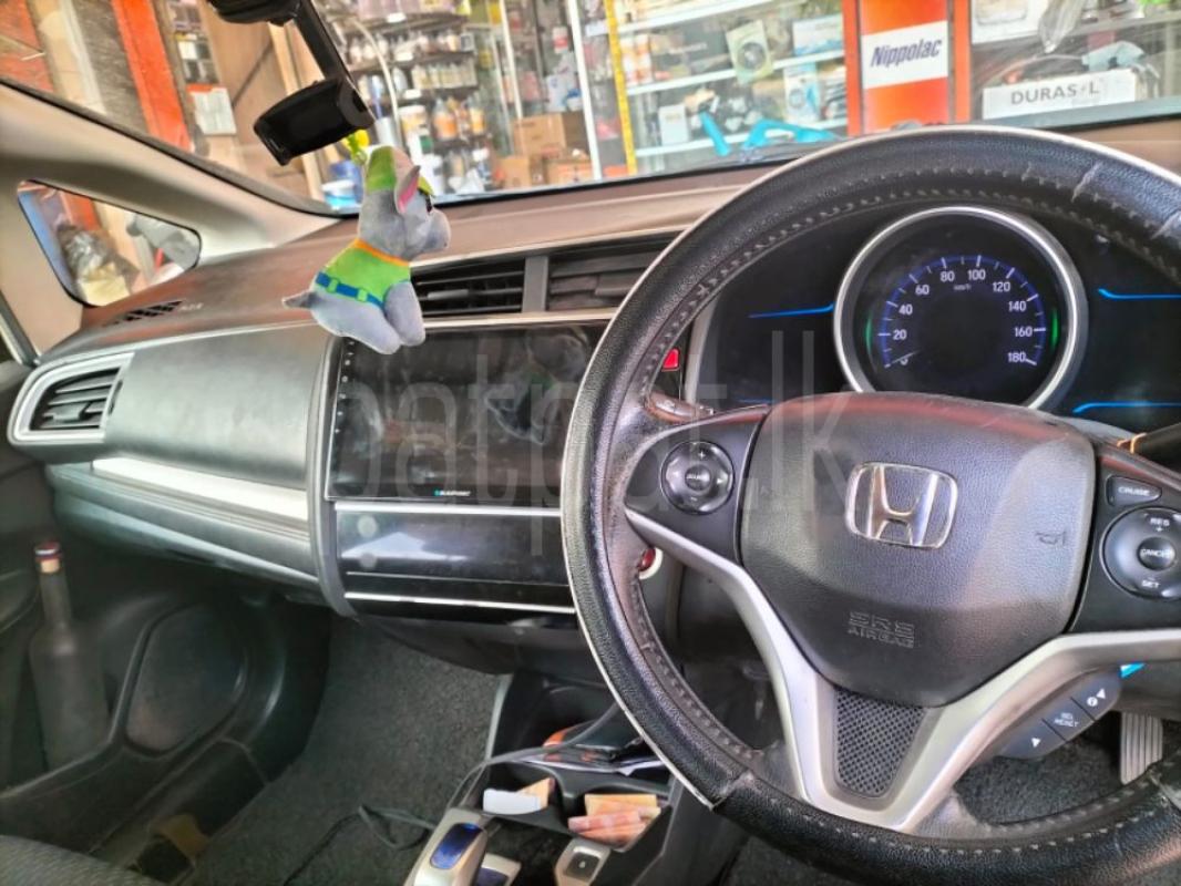 Advertisement image 4