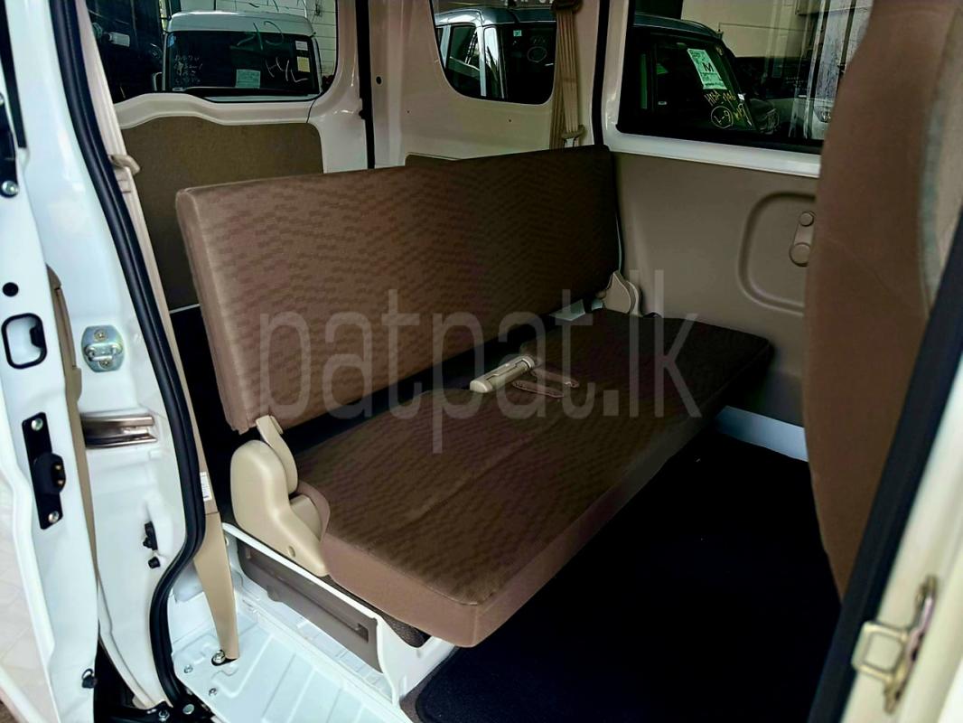 Nissan Clipper 2023 - மறுசீரமைக்கப்பட்டது வேன் sale in Sri Lanka - patpat.lk
