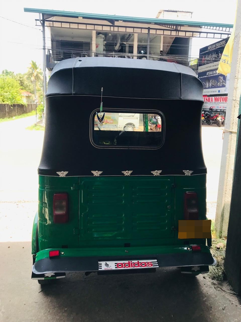 Bajaj Three Wheel 2015 - භාවිතා කරන ලද ත්‍රිරෝද රථය sale in Sri Lanka - patpat.lk