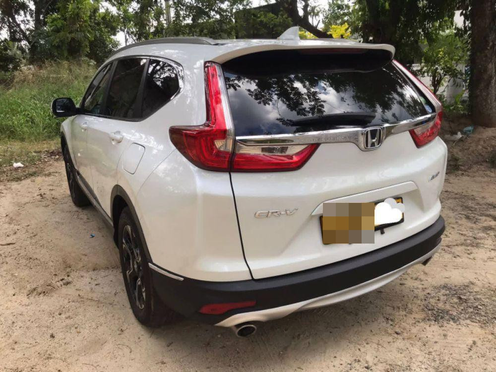 Honda CR V 2018 - பயன்படுத்தப்பட்டது SUV sale in Sri Lanka - patpat.lk