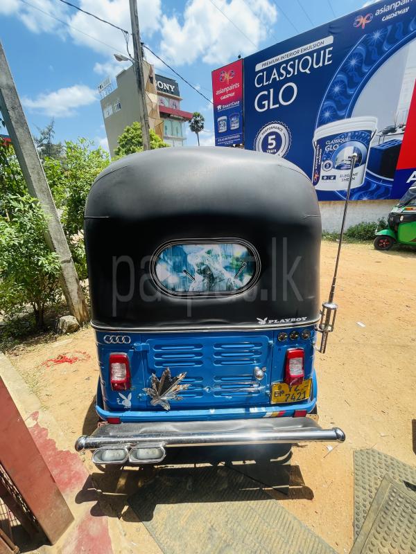 Bajaj 4 stroke 2012 - பயன்படுத்தப்பட்டது முச்சக்கர வண்டி sale in Sri Lanka - patpat.lk