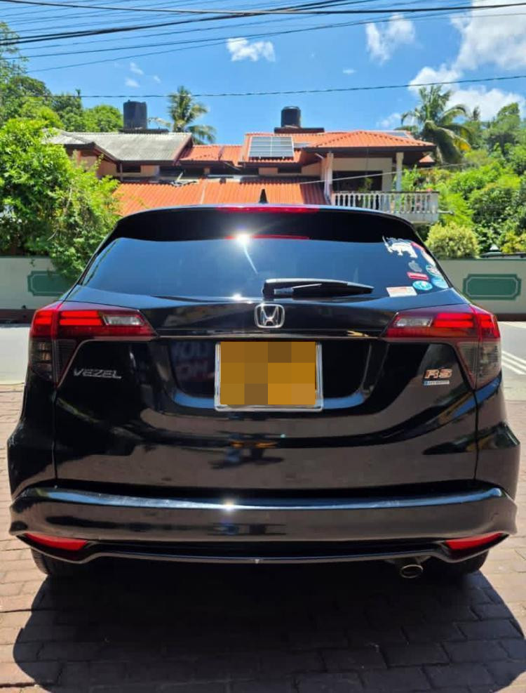 Honda Vezel 2018 - பயன்படுத்தப்பட்டது SUV sale in Sri Lanka - patpat.lk