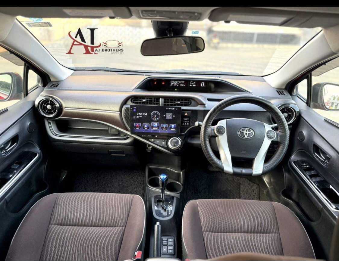 Toyota Aqua 2016 - மறுசீரமைக்கப்பட்டது கார் sale in Sri Lanka - patpat.lk