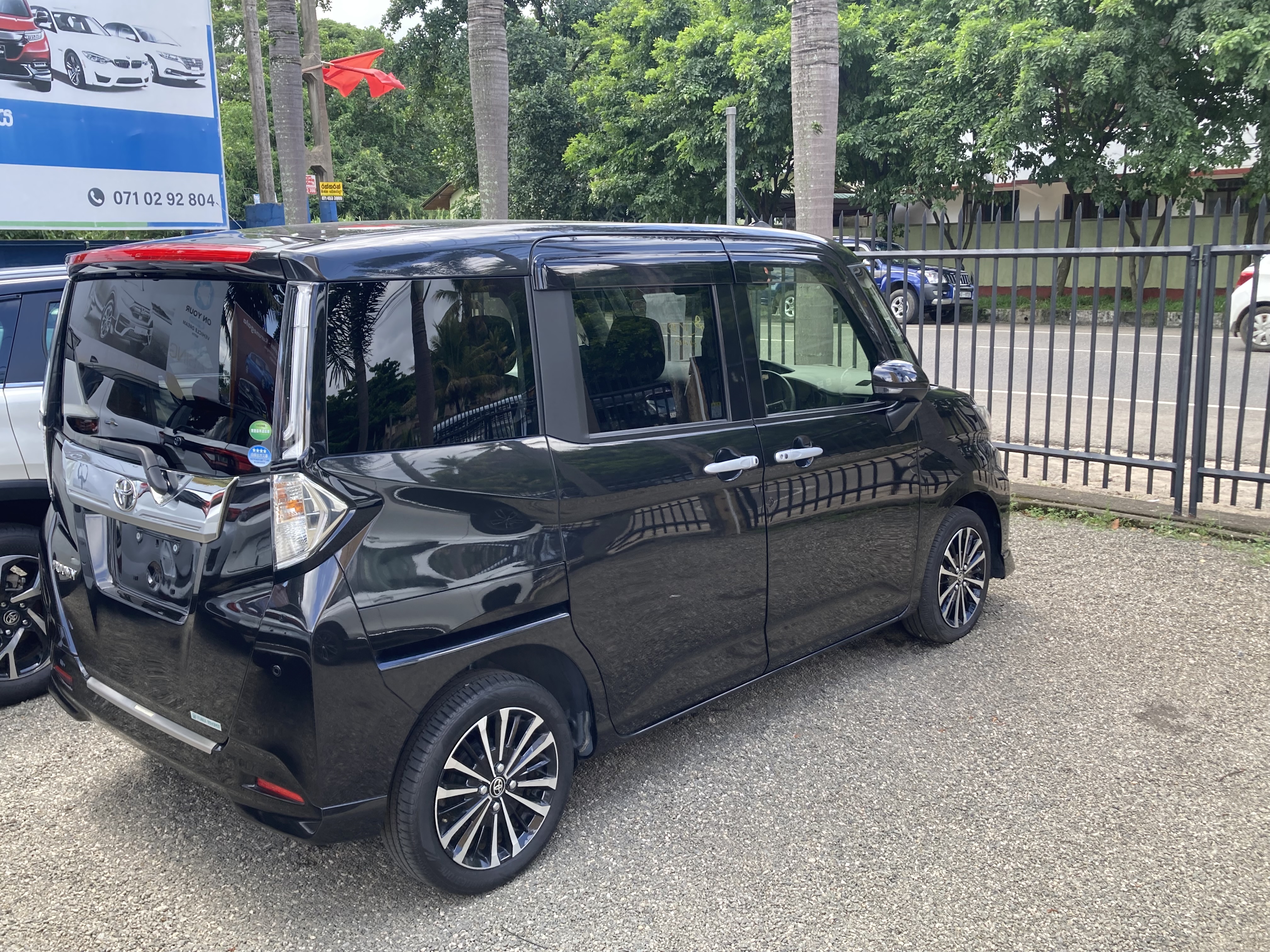 Toyota Roomy 2025 - Brand New Van sale in Sri Lanka - patpat.lk