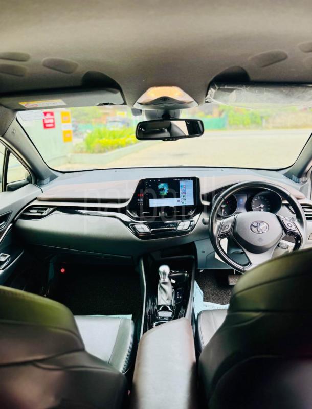 Toyota CHR 2018 - Used SUV sale in Sri Lanka - patpat.lk