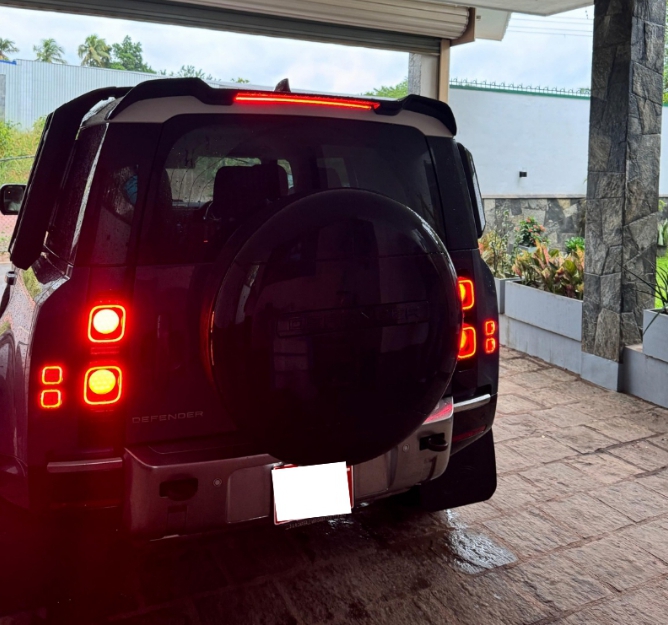 Land Rover Defender 2023 - மறுசீரமைக்கப்பட்டது SUV sale in Sri Lanka - patpat.lk