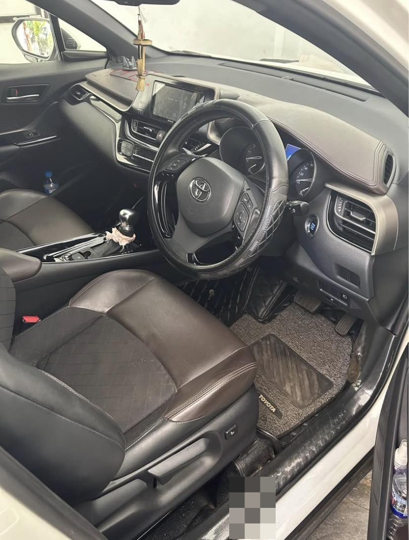 Toyota CHR 2018 - பயன்படுத்தப்பட்டது SUV sale in Sri Lanka - patpat.lk