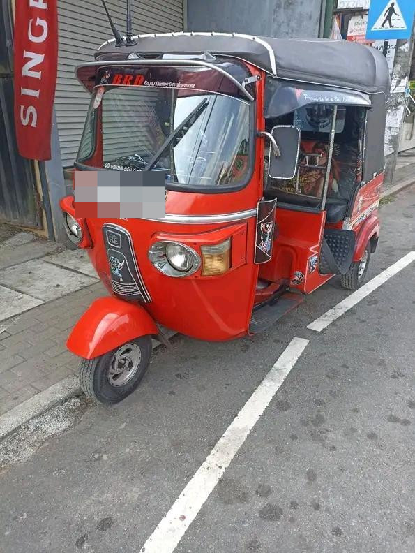 Bajaj Three Wheel 2010 - பயன்படுத்தப்பட்டது முச்சக்கர வண்டி sale in Sri Lanka - patpat.lk