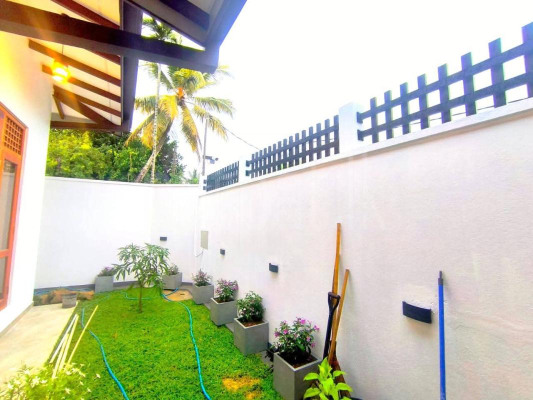 House for Sale in Athurugiriya
