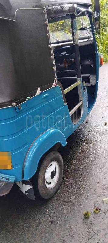 Bajaj Three Wheel 2011 - பயன்படுத்தப்பட்டது முச்சக்கர வண்டி sale in Sri Lanka - patpat.lk