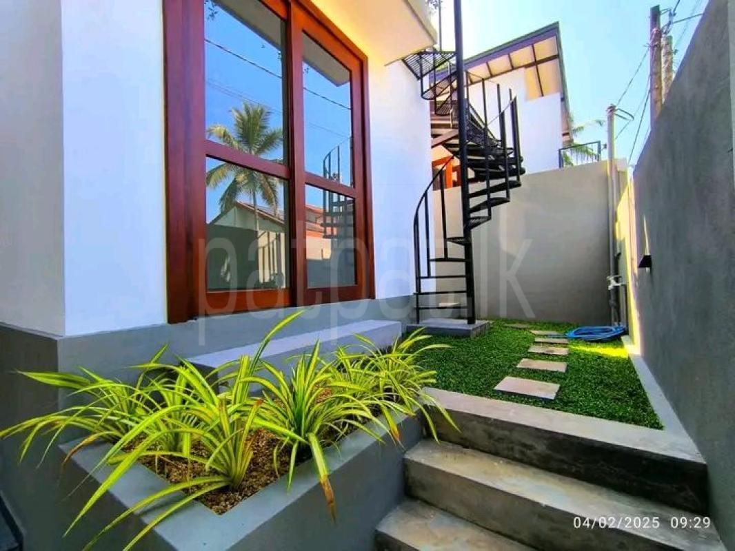 House for Sale in Athurugiriya