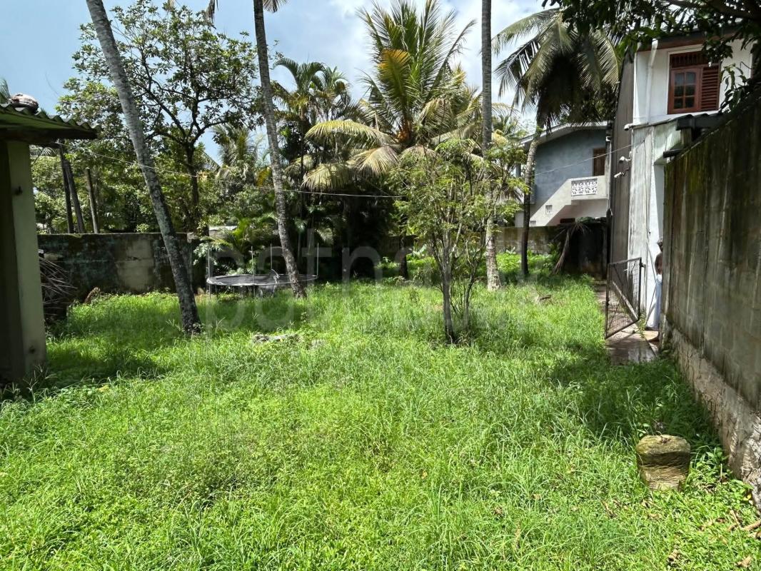 Residential Land for Sale in Kottawa