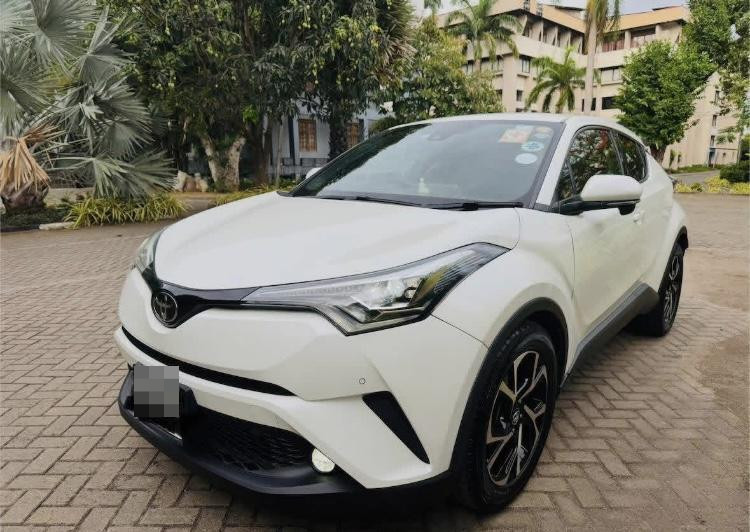 Toyota CHR 2017 - Used SUV sale in Sri Lanka - patpat.lk