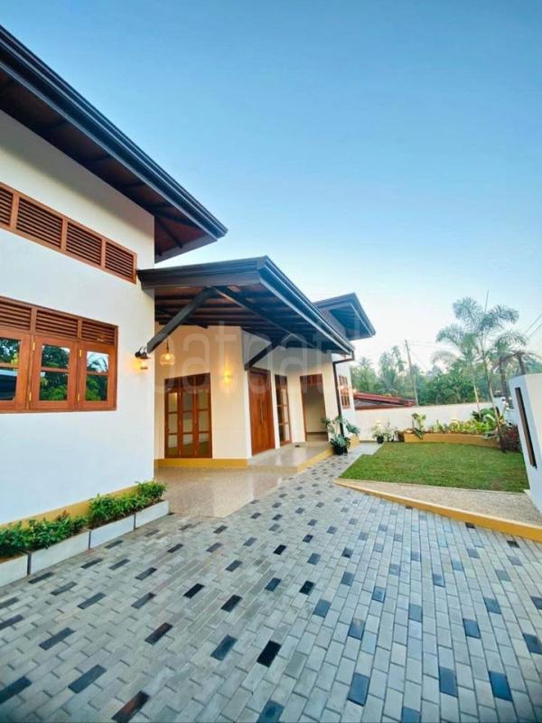 House for Sale in Ragama ads-image-1