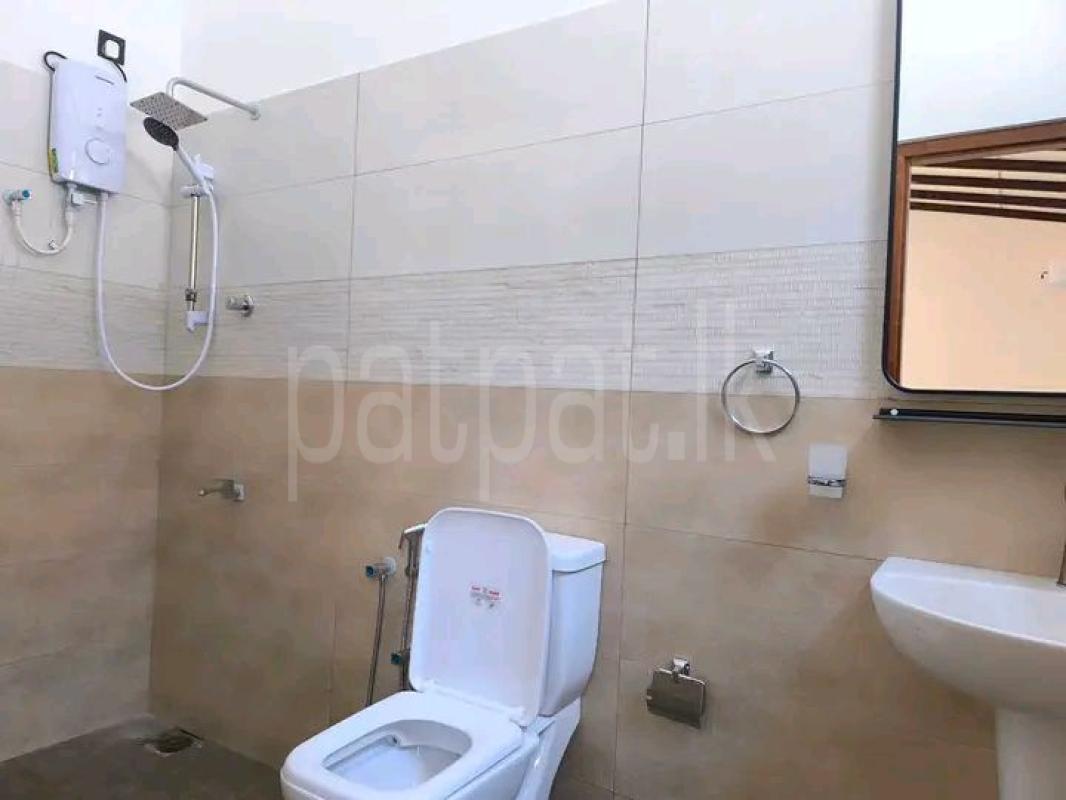 House for Sale in Athurugiriya